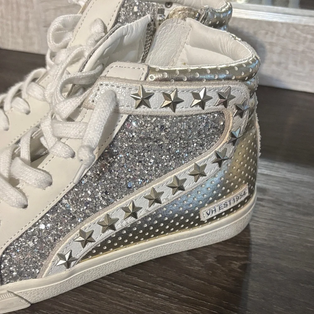 Vintage Havana Silver and White Star-Studded Sneakers - Picture 6 of 6